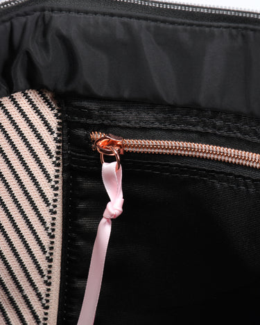 Medium knitted bag 中型針織托特包-黑
